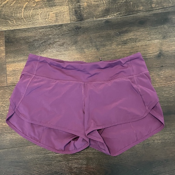 Lululemon running shorts mesh over miles - Picture 5 of 9